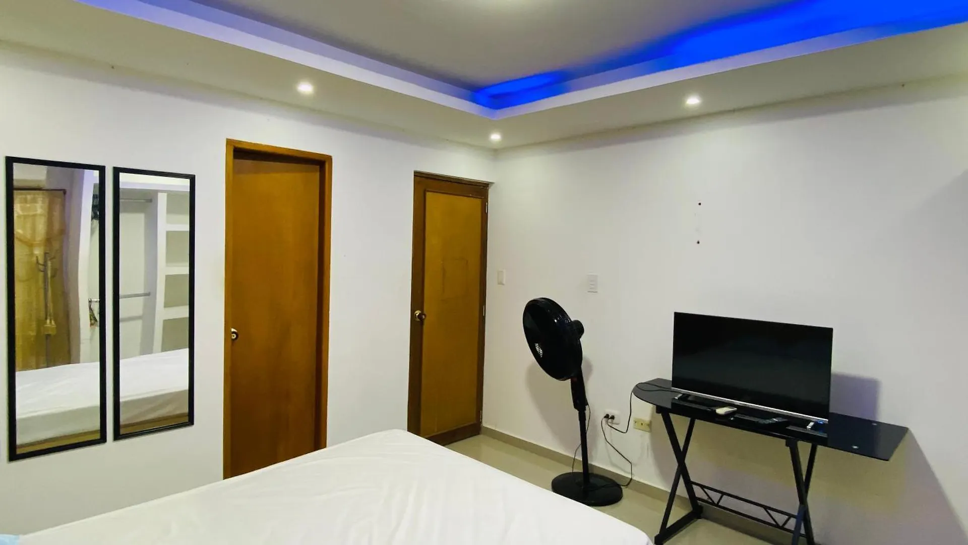 Casa Delia Rosa Hostal 圣玛尔塔