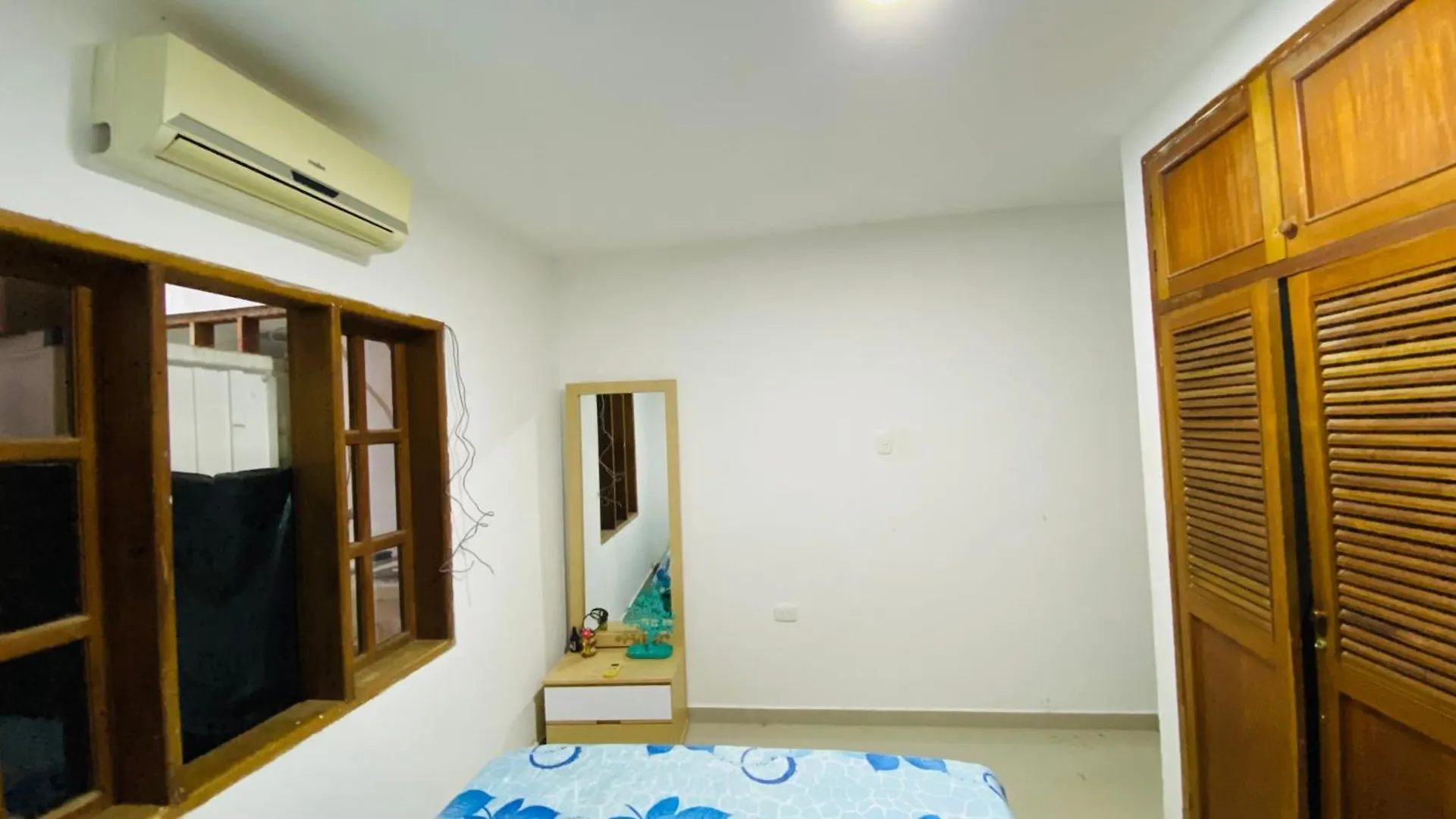 Casa Delia Rosa Hostal 圣玛尔塔 招待所